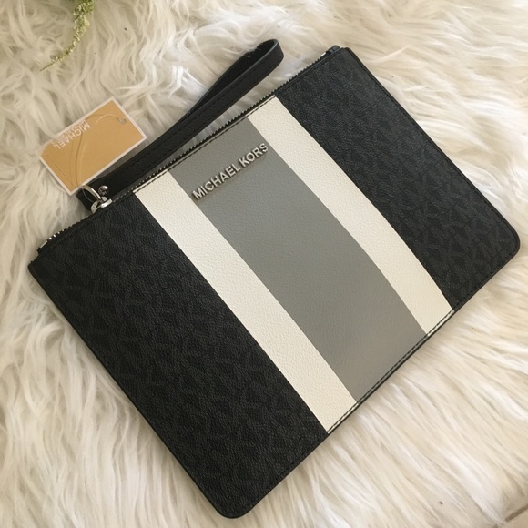 michael kors clutch wristlet
